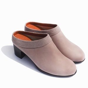 Hopp collared mule small leather heel